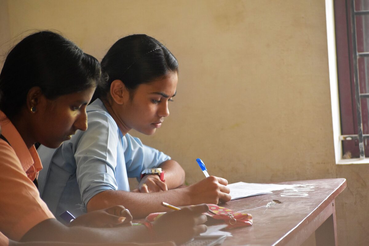 Student studying at Vidhya Niketan